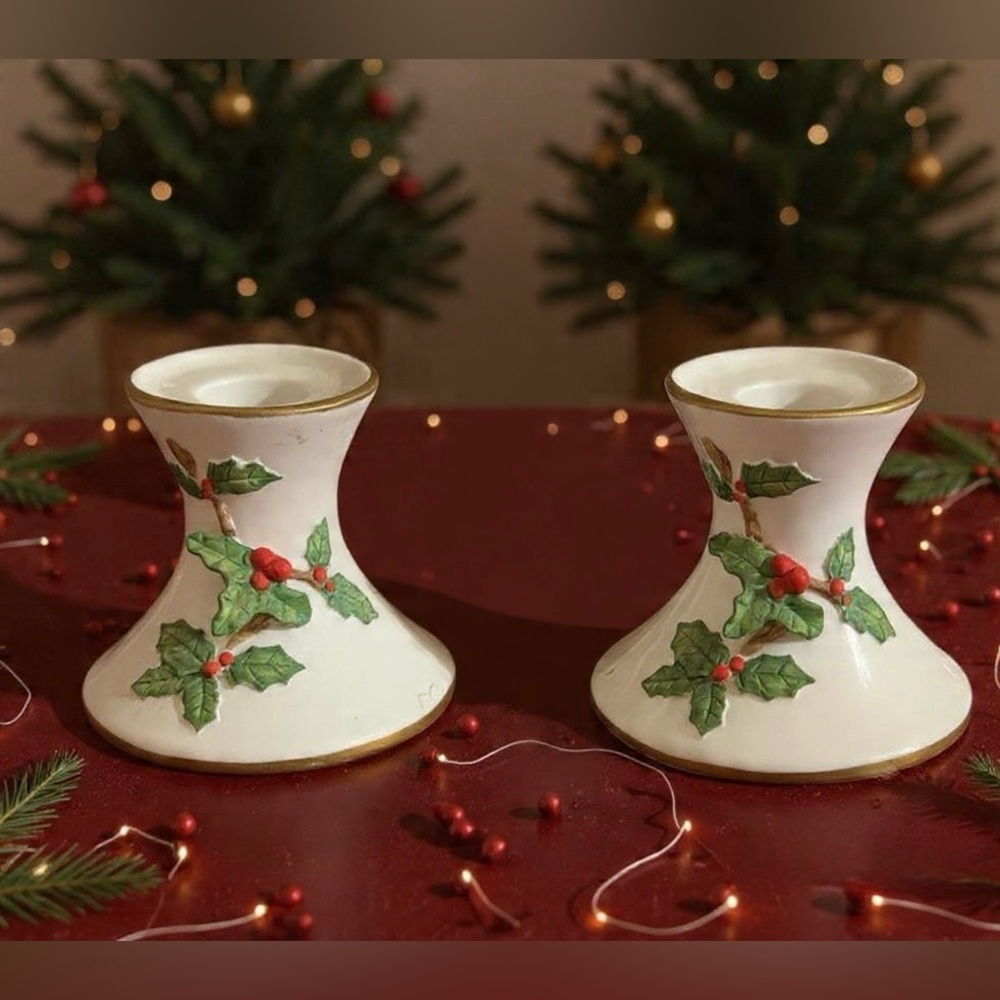 Vntg Lefton 05504 Hand Painted Holly Berry Candle Holder w/ Gold Trim 1986 - Picture 2 of 8